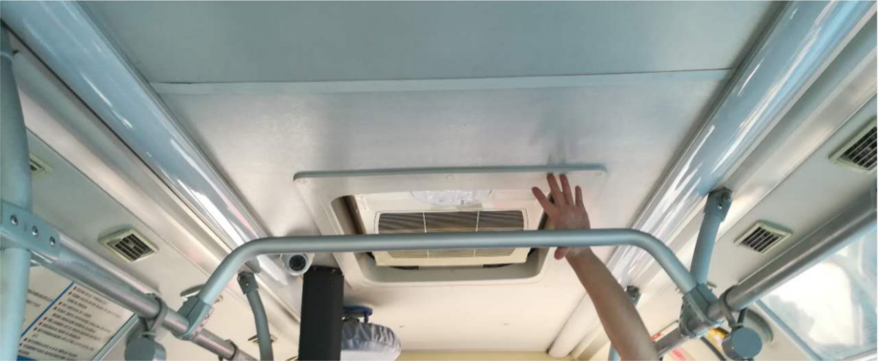 條形智能軌道交通條形屏-場(chǎng)景一過道前方